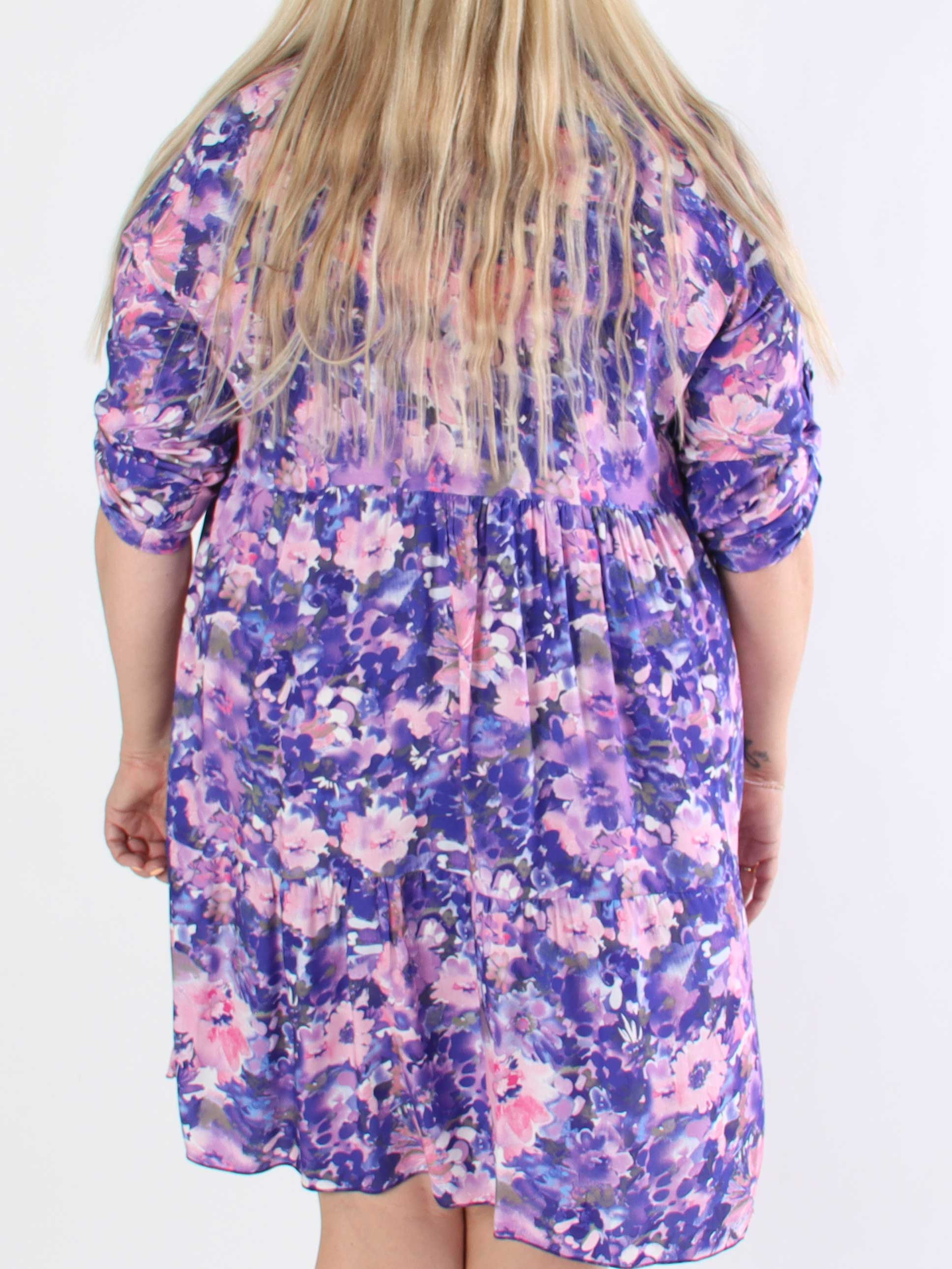Milano Floral Viscose Midi - Plus size Klänning i viskos med blomstermönster